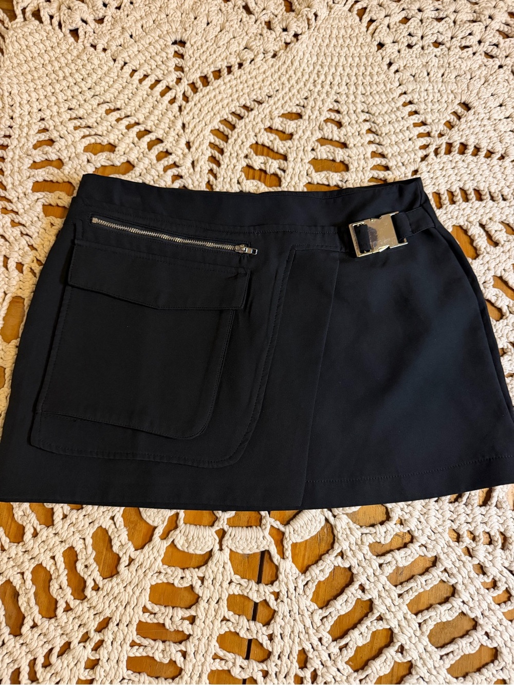 Emerson Lang Black Utility Mini Skirt M Y2K Cargo Pocket Buckle Zip Detail